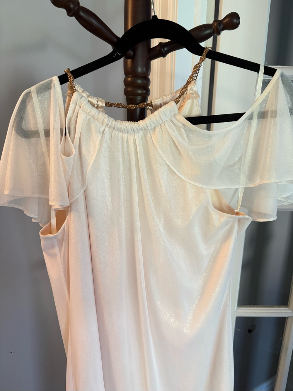 le chateau Cream Ruffle Halter Mini Dress - Picture 4 of 4